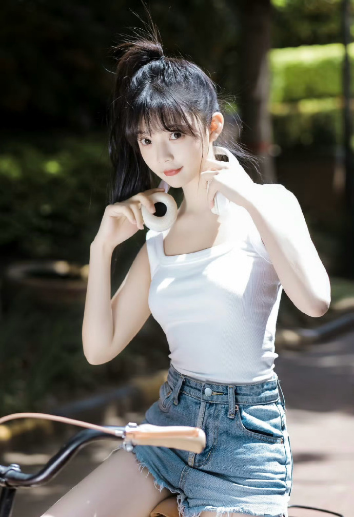 蝙蝠侠：黑暗骑士崛起 封面